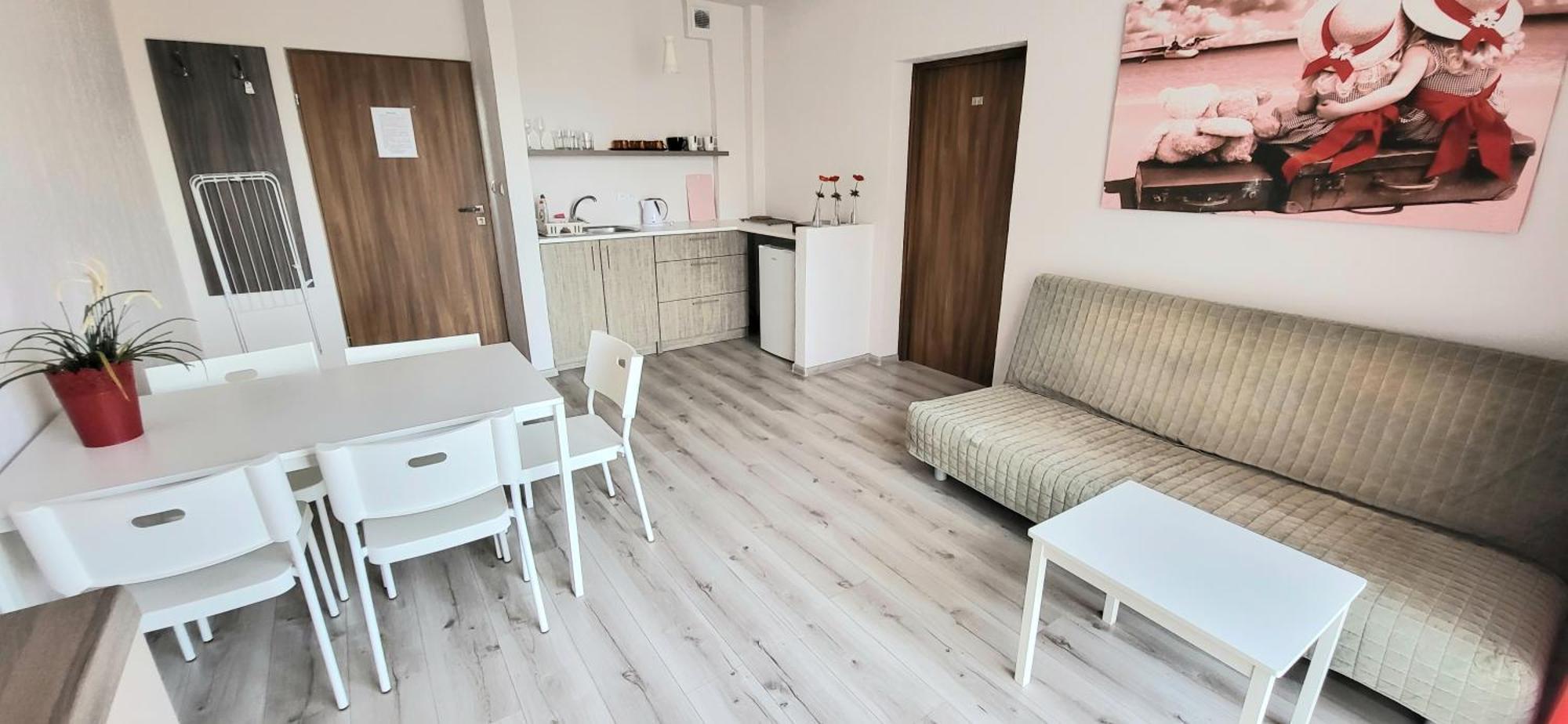 Emada- Pokoje Goscinne I Studia Ostrowo  Room photo